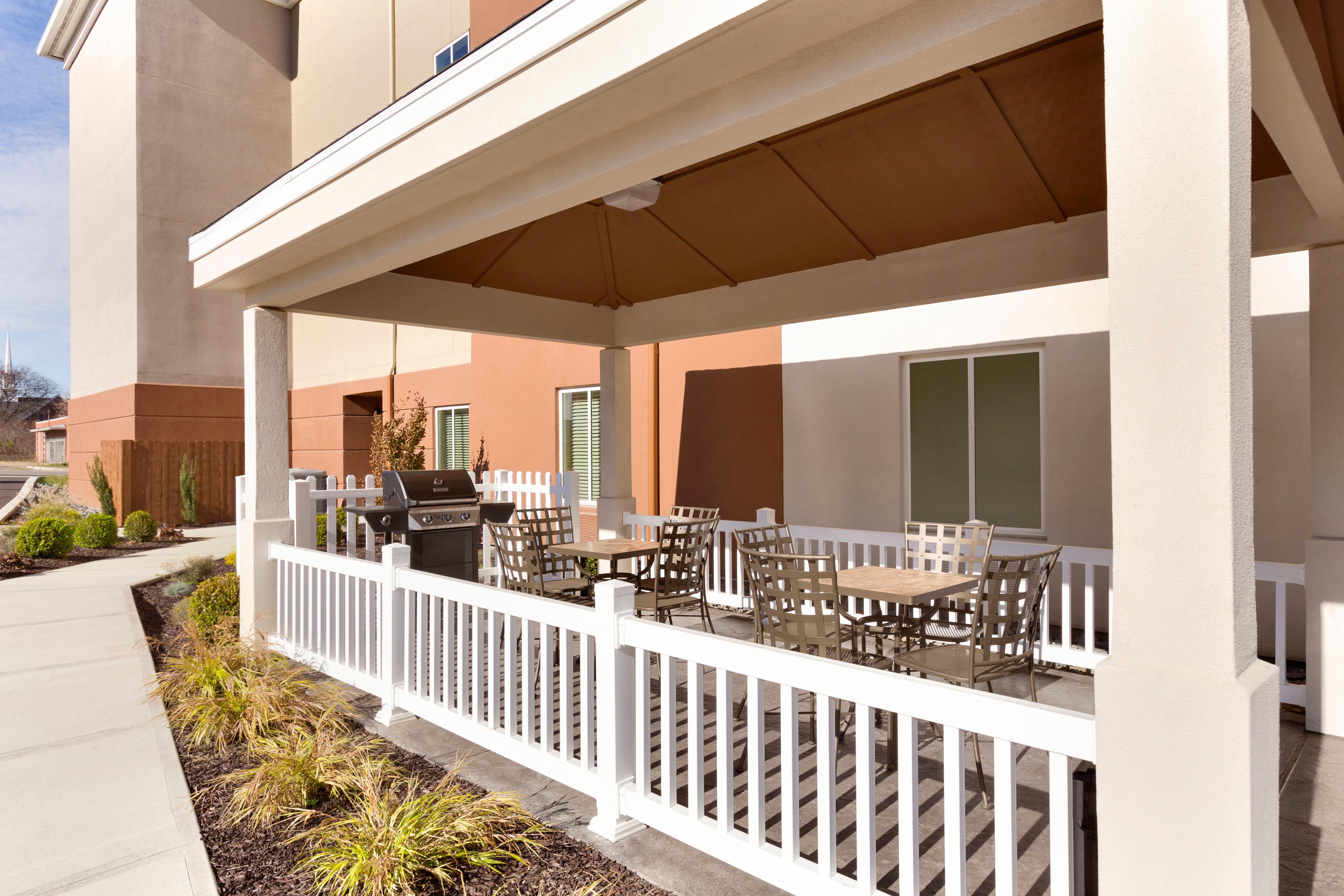 Candlewood Suites Vestal - Binghamton By Ihg Eksteriør bilde